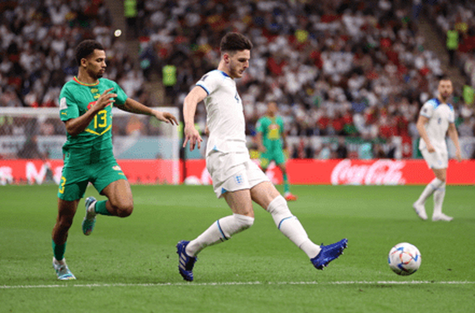 英格兰横扫塞内加尔,楚阿梅尼扛起全队 英格兰横扫塞内加尔,楚阿梅尼扛起全队