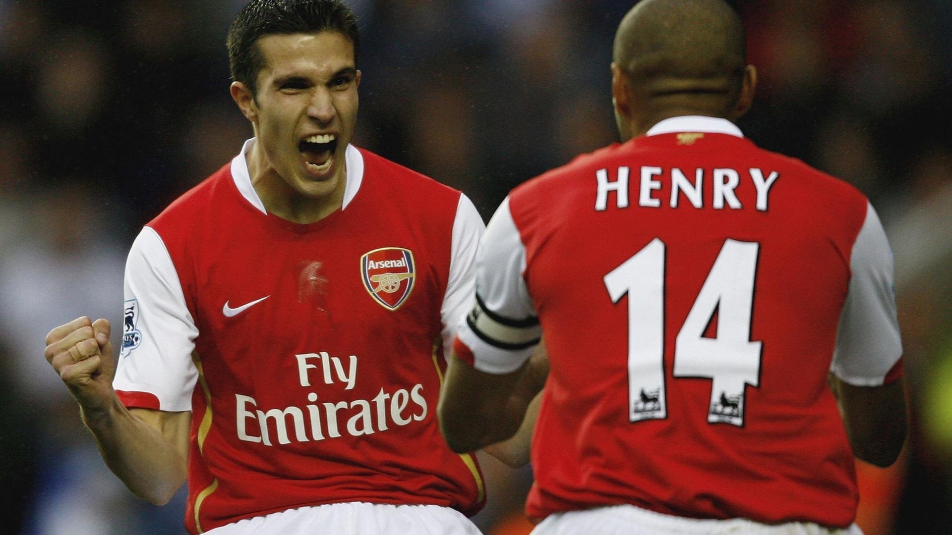 F1年度争冠之夜，拉文主宰比赛走向