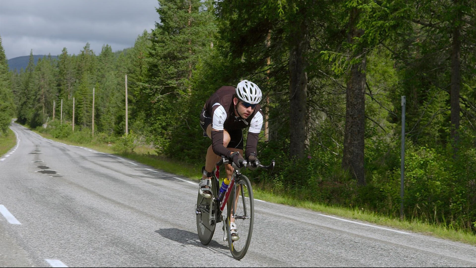 马克西的救赎，当广厦队遇上森林狼，篮球如何缝合破碎的自我