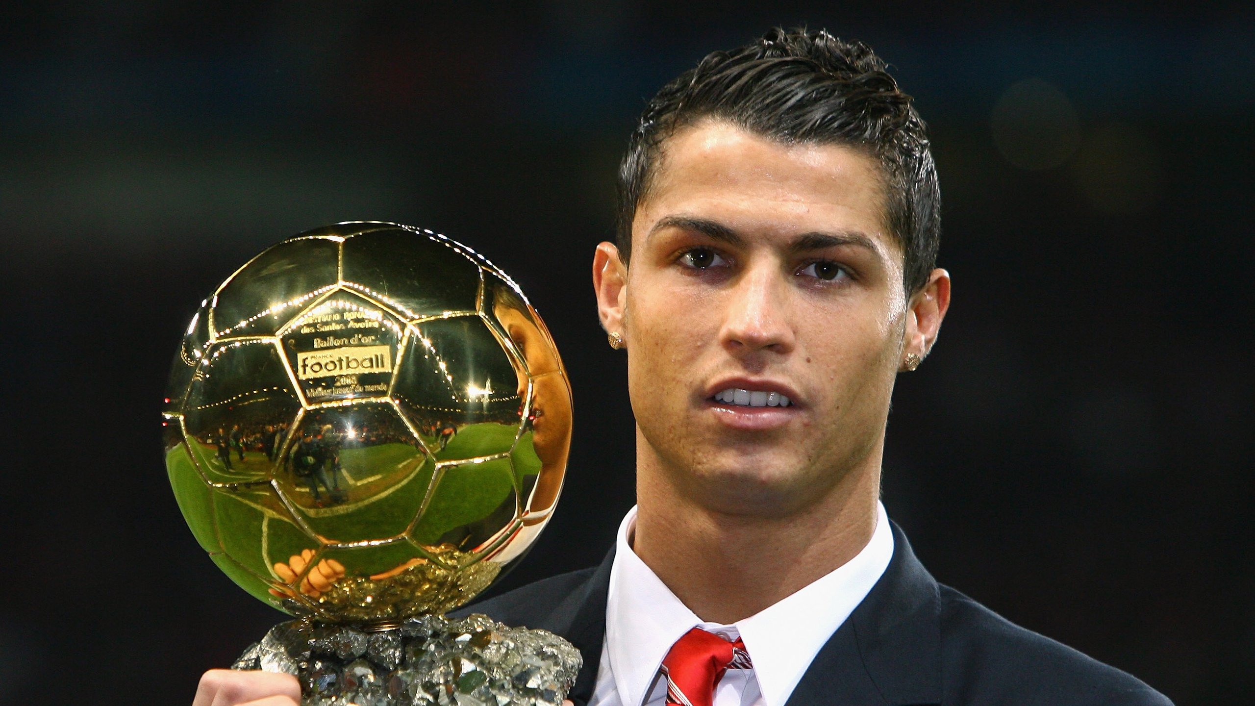 德甲争冠战焦点战，曼城爆冷罗马，足球世界的蝴蝶效应